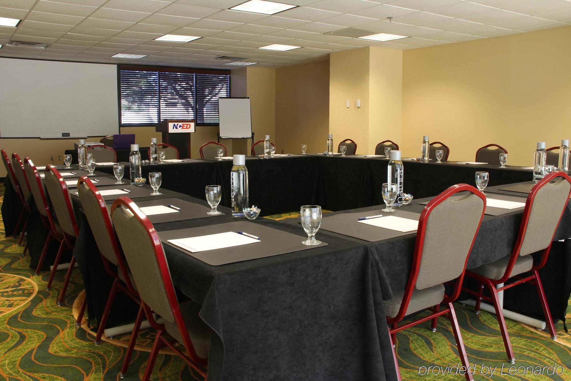 Nced Conference Center & Hotel Норман Екстериор снимка