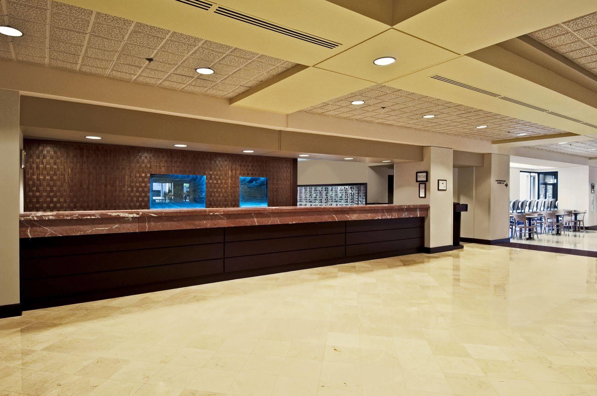 Nced Conference Center & Hotel Норман Екстериор снимка