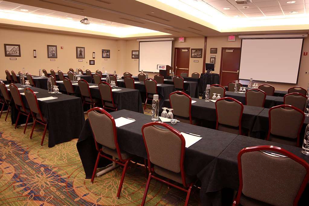 Nced Conference Center & Hotel Норман Съоръжения снимка